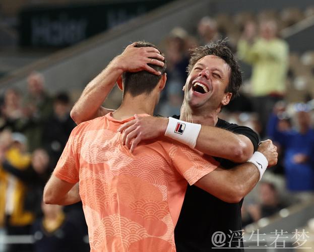 法格拉诺列尔斯与塞瓦略斯联手问鼎法网男双冠军 法格拉诺列尔斯与塞瓦略斯联手问鼎法网男双冠军